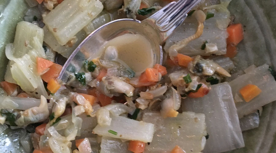 Pencas de acelgas con berberechos